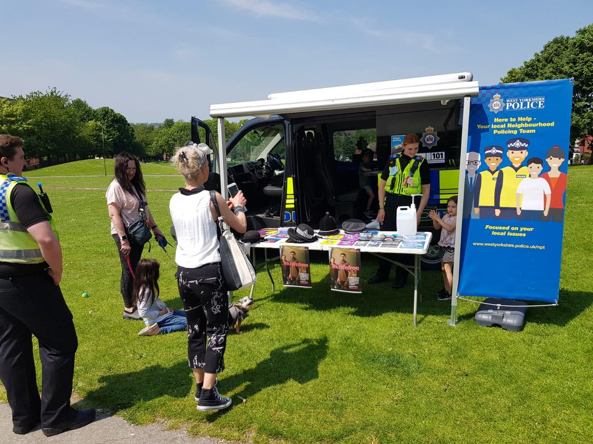 WYP_LeedsEast's tweet photo. On the 1/06/21, PC Rawson held a community engagement day at Banstead Park, Harehills.
Young people attended and engaged - information & advice was provided to parents & local residents. Further engagements days, will be held in the future.
#PositiveEngagements
#CommunitySafety https://t.co/U0kv3dnKki