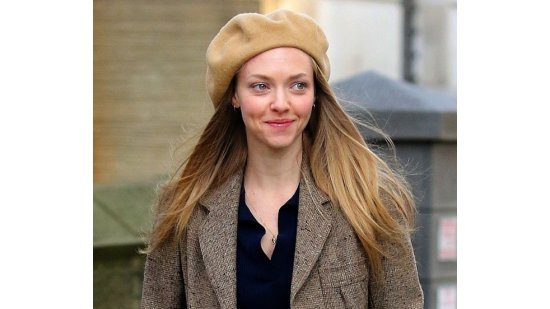 Hitjacket1's tweet image. Amanda Seyfried in Bennett is one of the cutest thing on the internet.😍
Isn't she giving Paris vibes?

Hit Like if you have a huge crush on Amanda Seyfried🔥

-Hit Jacket

@AmandaSeyfried
@seyfriedbrcom
@SeyfriedUpdates
#ThingsHeardAndSeen #AmandaSeyfried