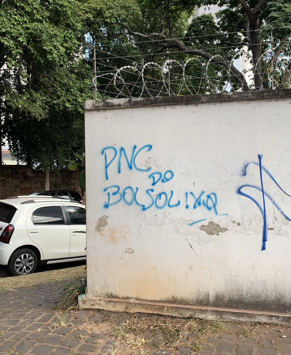thiagos's tweet photo. Bom dia! https://t.co/52oPlVI8oO