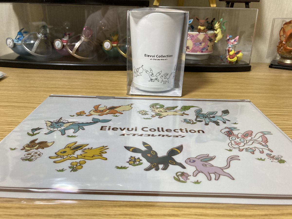 ট ইট র イブキ ポケモンセンターで イーブイコレクションの新作が 発売されたので買ってきた お目当てのタンブラーも買えたし イベントのステッカーも貰えた プチ缶コレクションも 欲しかったブラッキーが出てくれて 大満足です イーブイたちの ট ইট র イブキ ポケモンセンターで イーブイコレクションの新作が 発売されたので買ってきた お目当てのタンブラーも買えたし イベントのステッカーも貰えた プチ缶コレクションも 欲しかったブラッキーが出てくれて 大満足です イーブイたちの
