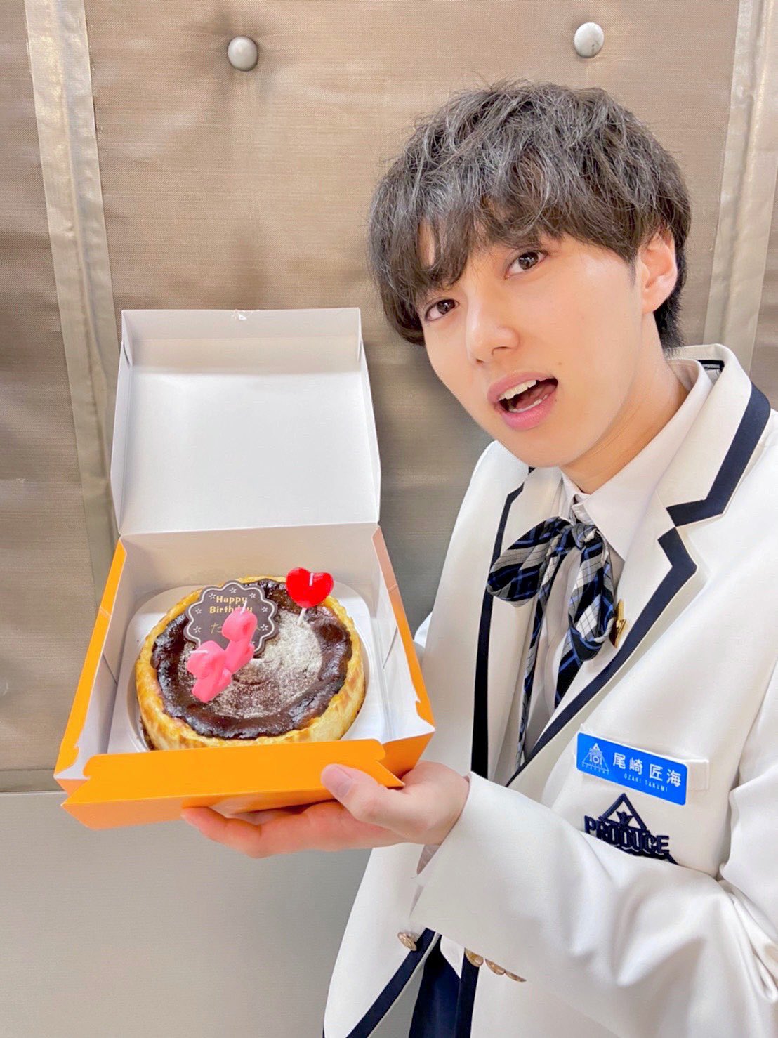 INI 尾崎匠海　サイン入りBOX A期　おまけ付き Amazon.co.jp: INI 尾崎匠海 直筆 サイン入り BOX : おもちゃ