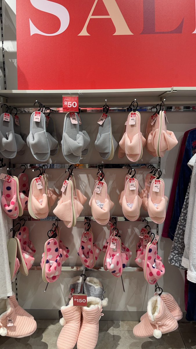 plug_yourself's tweet photo. Hi ladies good quality underwear’s are on buy 3 for R250, then they have these amazing sleepers that are going for R50 go #plugyourself 😊 #GirlzTalkZa #GirlBuyZa #girlstalkza #girltalkza bras n things store https://t.co/QA1M3rP5za