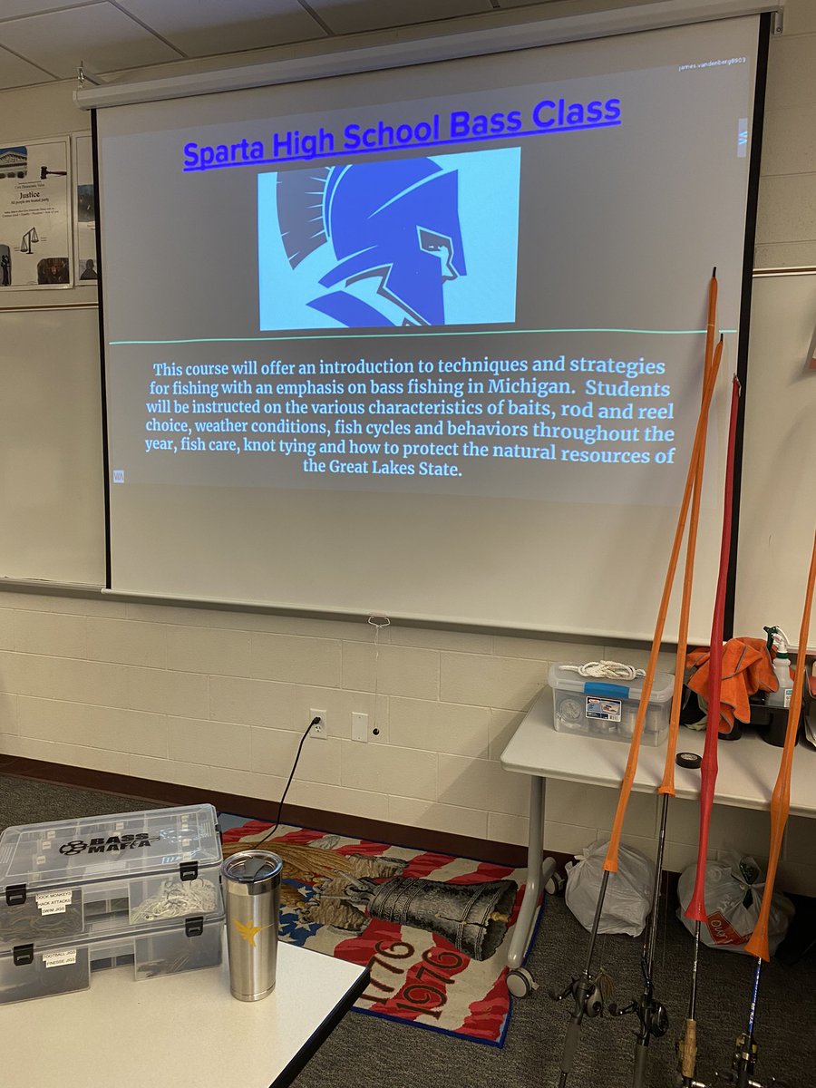 CoachVBerg's tweet photo. Day 1 of Bass Class in the books…eager group of kids excited about fishing and ready to learn. Thanks to Derek Schultz for sharing his finesse fishing expertise and secrets…I added a few things to my arsenal as well. #BassClass #teamquantum #quantumfishing https://t.co/lOOwmNhDdp