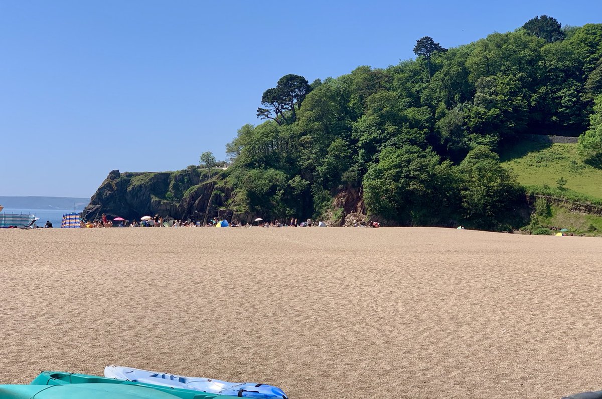 WalesRees's tweet photo. Lovely day out on the beach….Blackpool Sands, which actually is a shingle beach. Although very popular with hundreds there it’s big enough to give everyone plenty of space! #maintainingsocialdistancing 😎😎 https://t.co/QZwENwLv4J