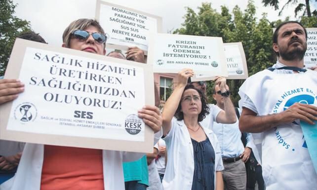 ugur_yumuk_'s tweet photo. Pandemi cephesinde en önde savaşan kahraman sağlıkçılarımızın tek istediği özlük haklarıdır. Duyarsız kalmayalım. 🙏 

Sağlıkçının HakkınıVerin https://t.co/fRhoPfp9L4
