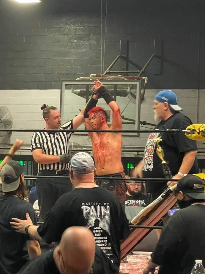 officialspo502's tweet photo. This weekend past was amazing! Thank you @IWAEastCoast. Check out #ZeroG @GirlFightWrest & #MastersofPain as soon as it’s available!! https://t.co/8cngO5U74l