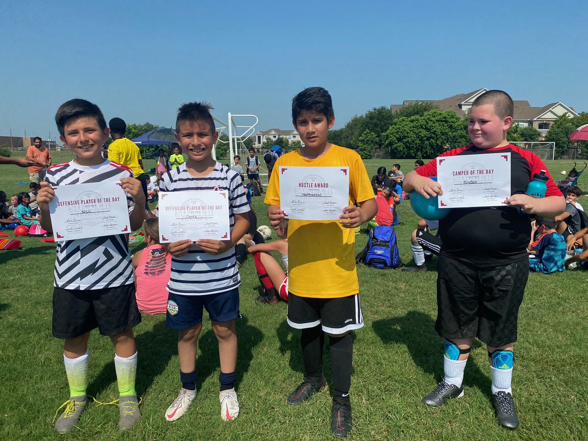 LanghamWSoccer's tweet photo. Great Day #1 of our Lobo Soccer Camp!  Can’t wait for tomorrow! 

⚽️🐾🐺

#LoboFutbol #Family 

@langhamcreekhs https://t.co/7hLmgOeU24