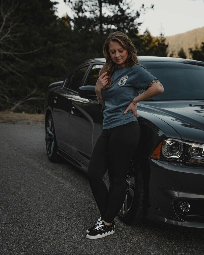 ladydriven_co's tweet photo. 💪
Power through this #moparmonday with @celinasatoko!!
•
📸 @kyle_csizmar 📸
•
•
•
#ladydriven #SRT #SRT8 #DodgeCharger #ThatsMyDodge #dodge #ladydrivenfam #teamladydriven #cargirlculture #wecandoit #girlpower #beletty #hers #hersnothis #carsofinst… https://t.co/KkiIebB4Ne https://t.co/3ZKAGl7USo