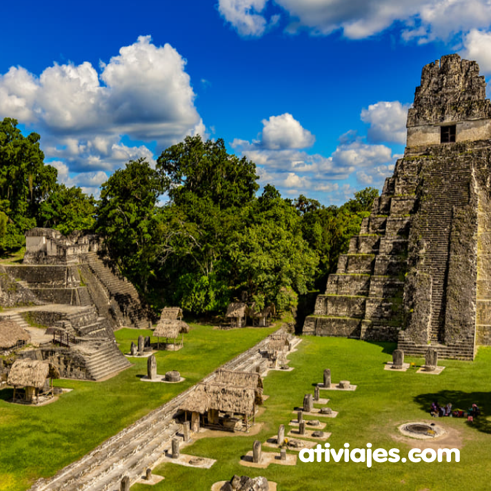 ativiajes's tweet photo. 🏞 🏞 🏞
Tikal, Guatemala
La principal postal de Guatemala en el mundo es uno de los conjuntos arquitectónicos más importantes de la civilización Maya y fue uno de los reinos más poderosos en la Centroamérica prehispánica. 

#atilugares https://t.co/DrTL9n2mls