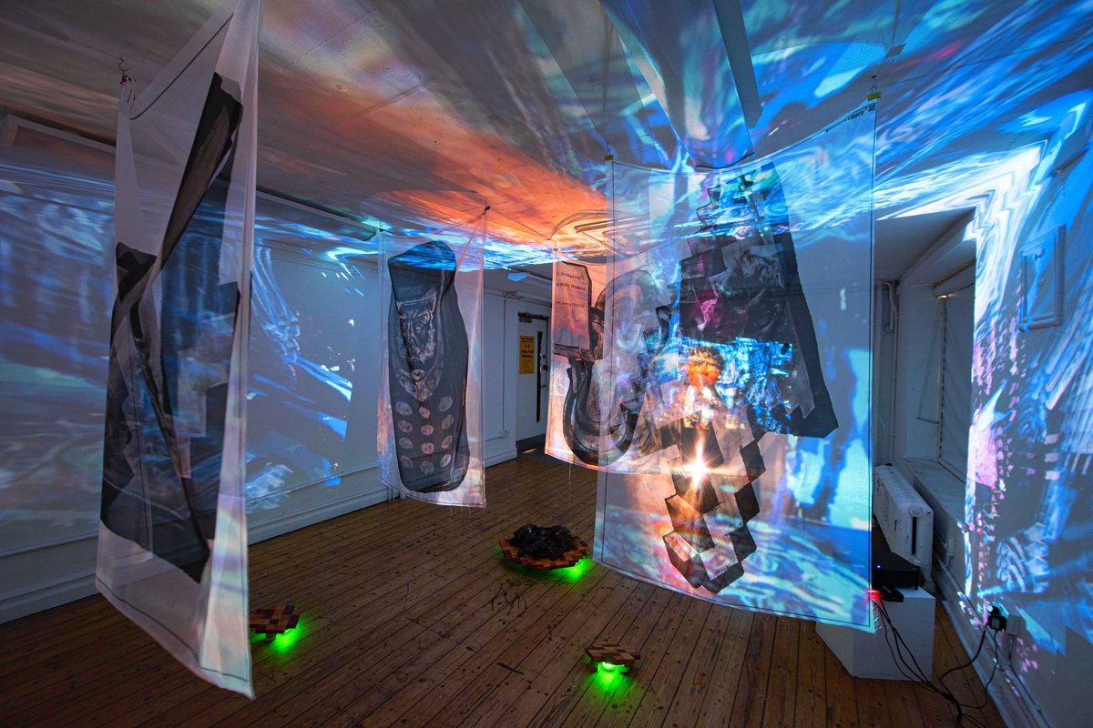 colin davison tweet media