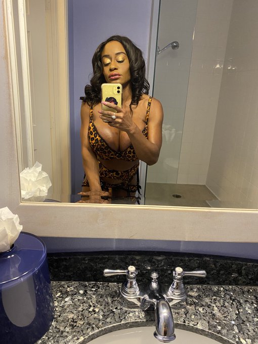 Sweet temptations!!!!       https://t.co/rdcD6U9542  #2000ccs #ebonygoddess #kelliprovocateur #Monday<a href="/tag/houston"class="tags"><span>#houston</span></a><a href="/tag/monday"class="tags"><span>#monday</span></a><a href="/tag/bigboobs"class="tags"><span>#bigboobs</span></a><a href="/tag/ebonygoddess"class="tags"><span>#ebonygoddess</span></a><a href="/tag/2000ccs"class="tags"><span>#2000ccs</span></a>