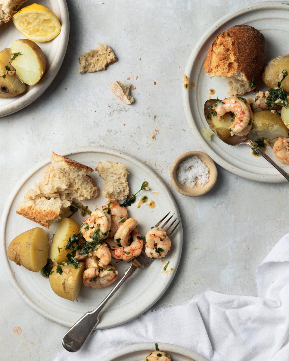 Delicious summer recipe right here: instagram.com/p/CQG3zIgFYI8/… #summer #weeknightmeals #summerrecipes ☀️🤍