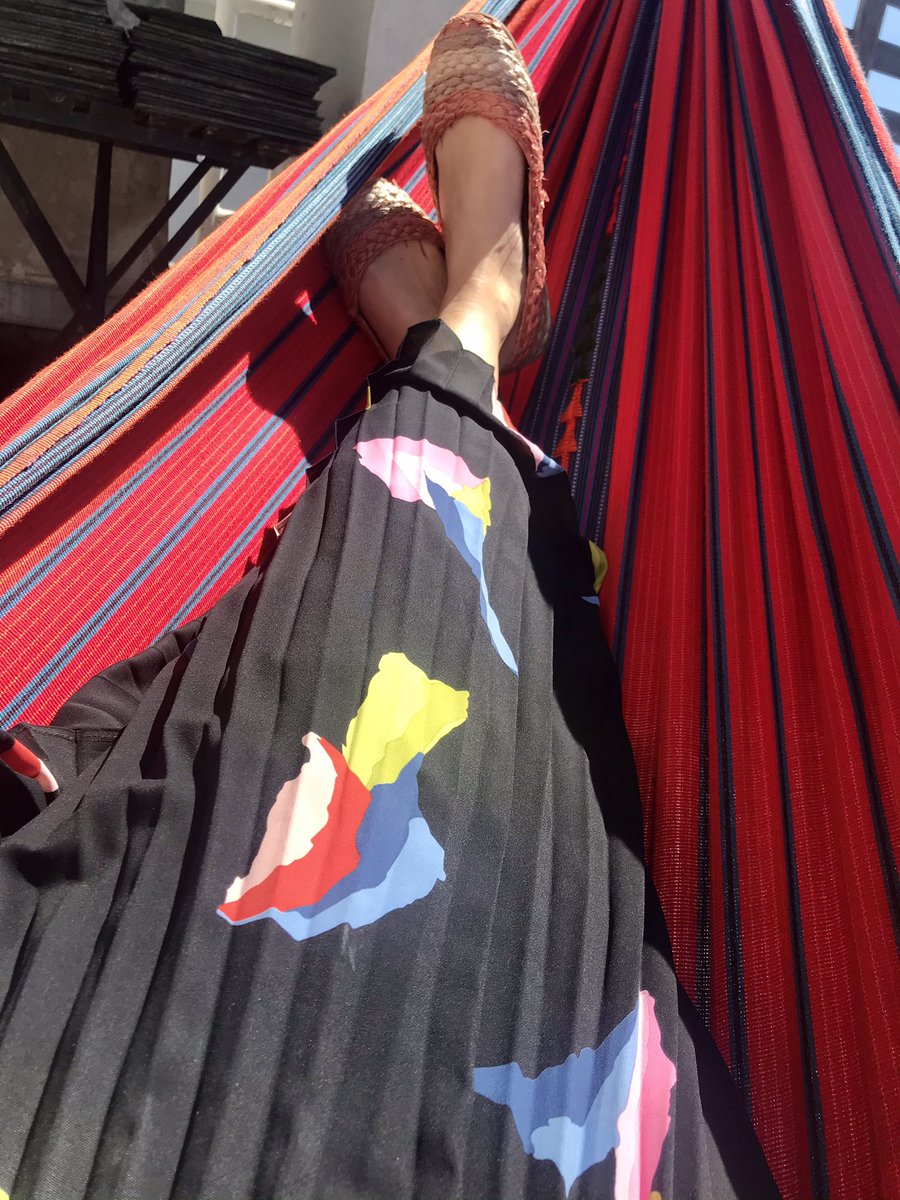 C’est lundi, ne pas se laisser abattre grâce au #PrintOfTheDay de <a href="/Ganette_/">Ganette</a>  #MondayMotivation