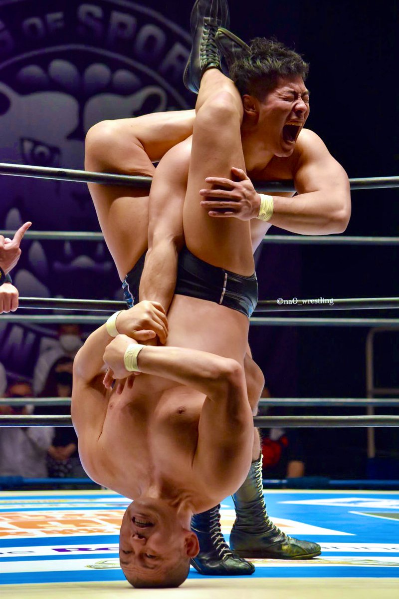 Na0 プロレスとハワイと على تويتر ええ試合やった Njpw Njkizuna 上村優也 鈴木みのる
