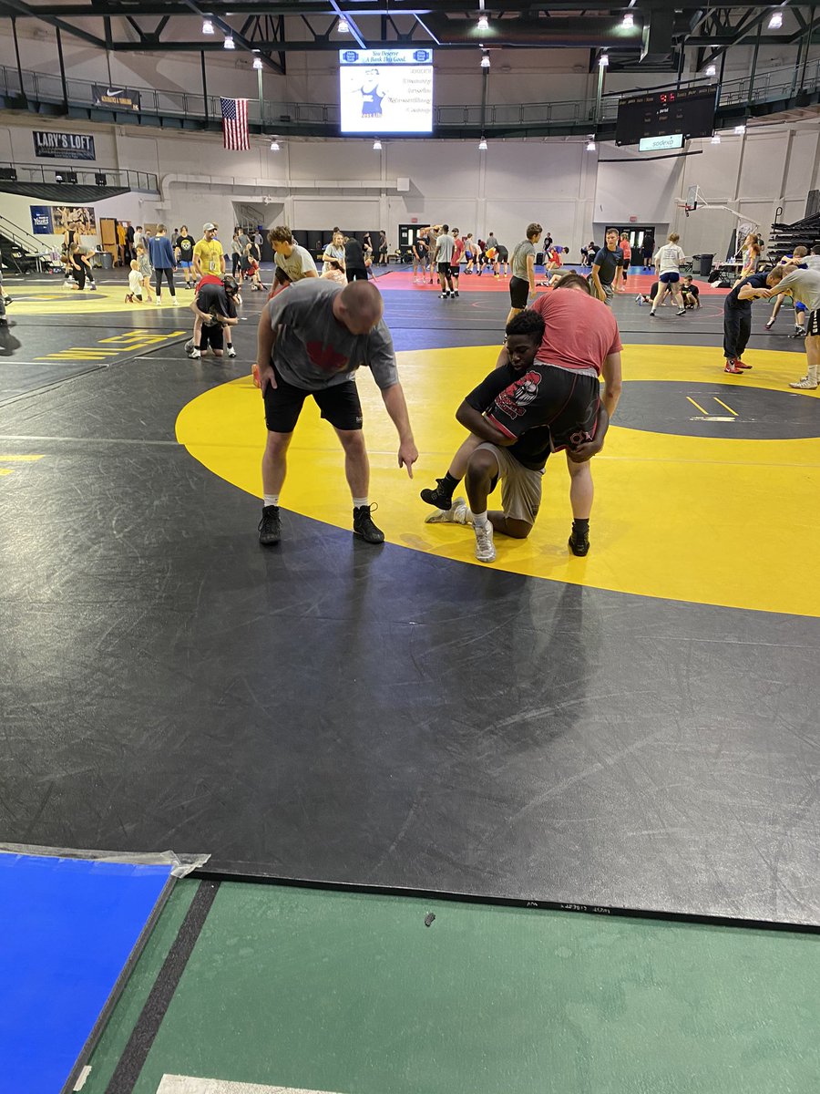 DannyIrwinWC's tweet image. 4x National Champ @RileyLeFever investing in our campers this morning! #ClimbTheHill