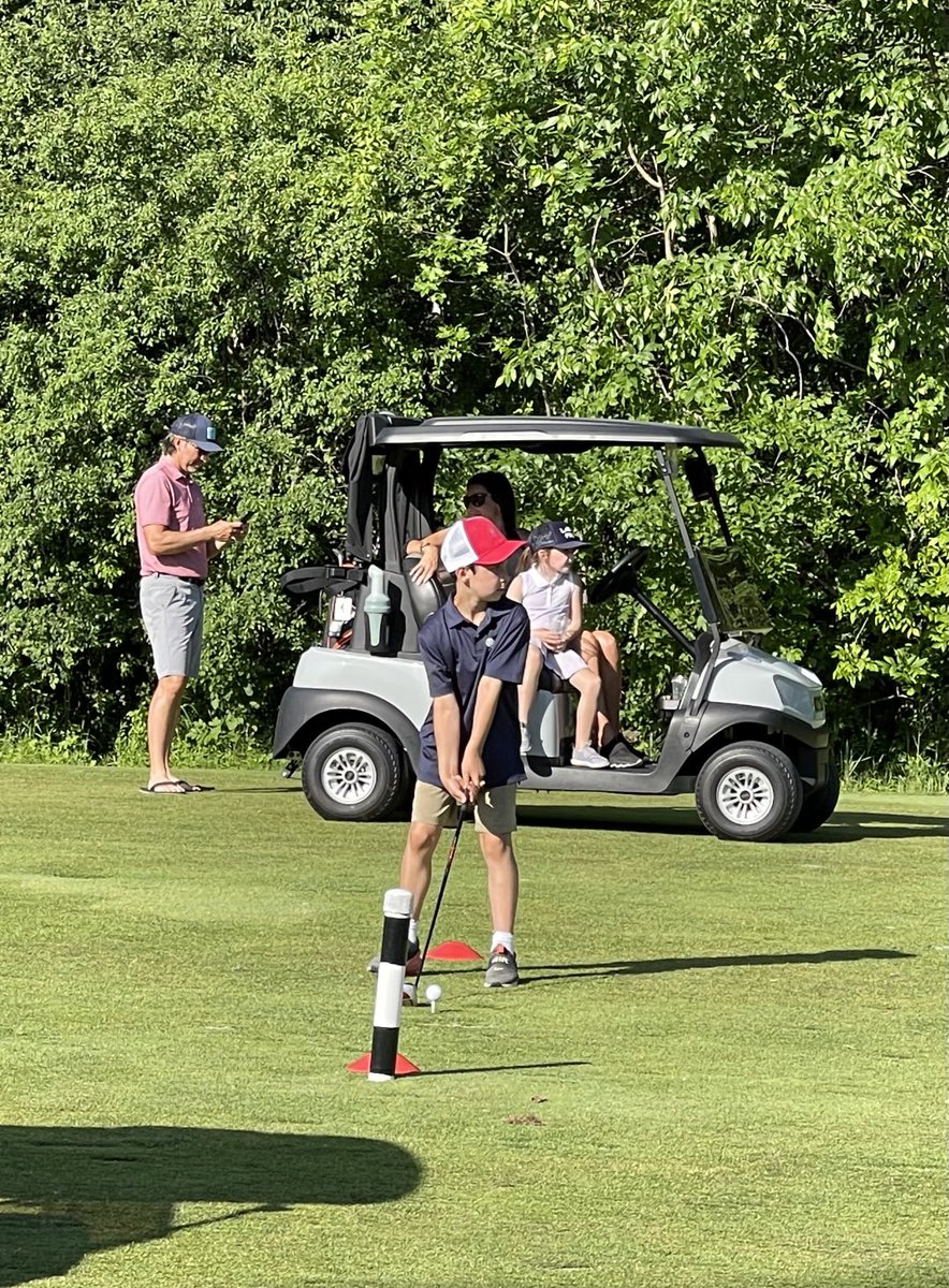 Chris Henry tweet media