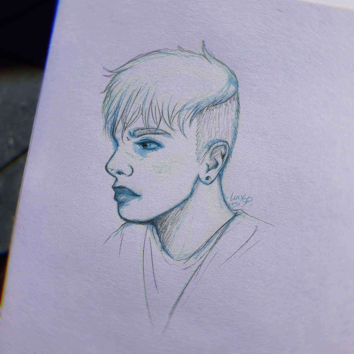 Ashyth_Art's tweet image. Practice sketch of @CodySIO ~
(While melting in the sun-...)

#SetItOff #CodyCarson #SketchyArt
