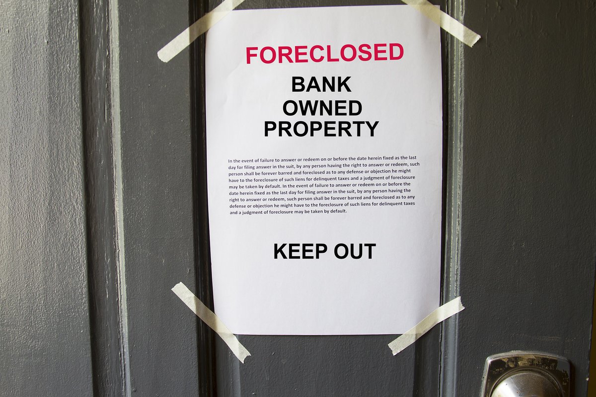 Foreclosure properties come with their own baggage but can be an interesting purchase if followed through correctly and you’re properly represented by the best Kingston real estate team.

ow.ly/k1y650F8dOo

#ygk #realestate #investing