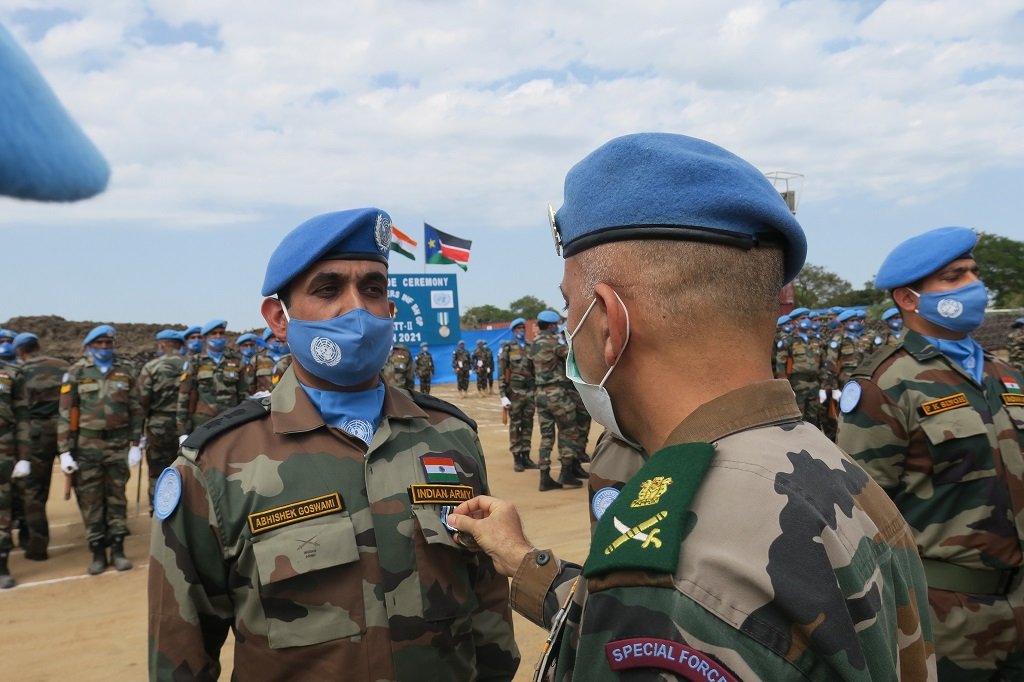 LtVipin's tweet image. 135 Indian peacekeeping troops, based in South Sudan &amp;amp; serving with UNMISS, have received @UN medals for outstanding performance in Jonglei State &amp;amp; the Greater Pibor Administrative Area.
They have been engaged in various activities including civil-military cooperation. 
#IArmy 🇮🇳