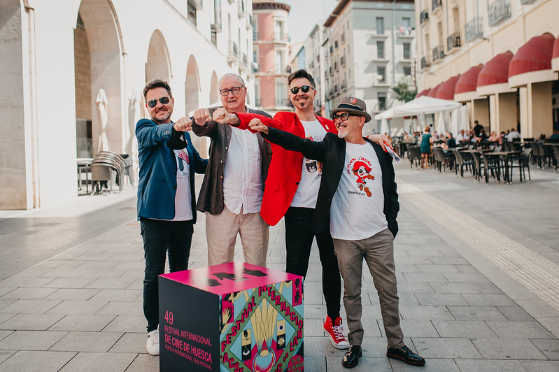 Creanavarra's tweet image. ¡D'Artacan y los tres mosqueperros ya ha vivido su preestreno en @FestivalHuesca! 🥳 Dar la enhorabuena a su director @catomaro y a todo el equipo de @FilmsApolo donde muchos de nuestros estudiantes han desarrollados sus prácticas ¡muy pronto en cines y qué ganas tenemos! 😃