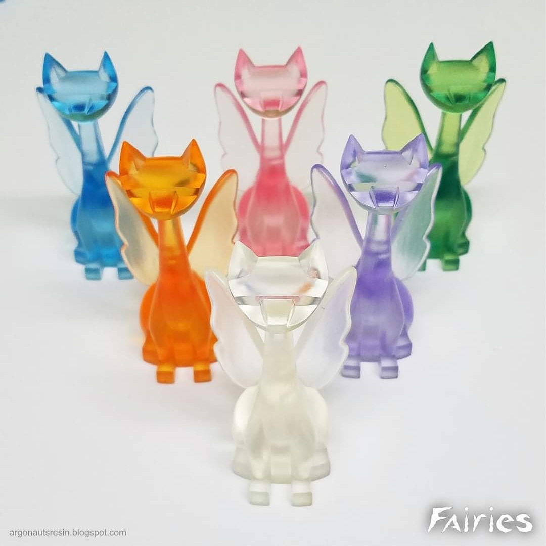 Sexy crew Monday
...
#hint
#fauxglass #resinart #tuttz #fairy #cats #art #colorful #homedecor #collectibles #figurines #animals #sexy #exotic #whatsgoingon #whatareyouupto #monday #mood #attitude #designer #resin #style
