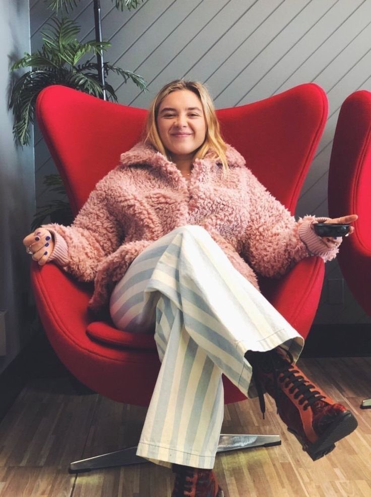 ☁️ on Twitter: &ldquo;pov: florence pugh is your girlfriend. https://t.co