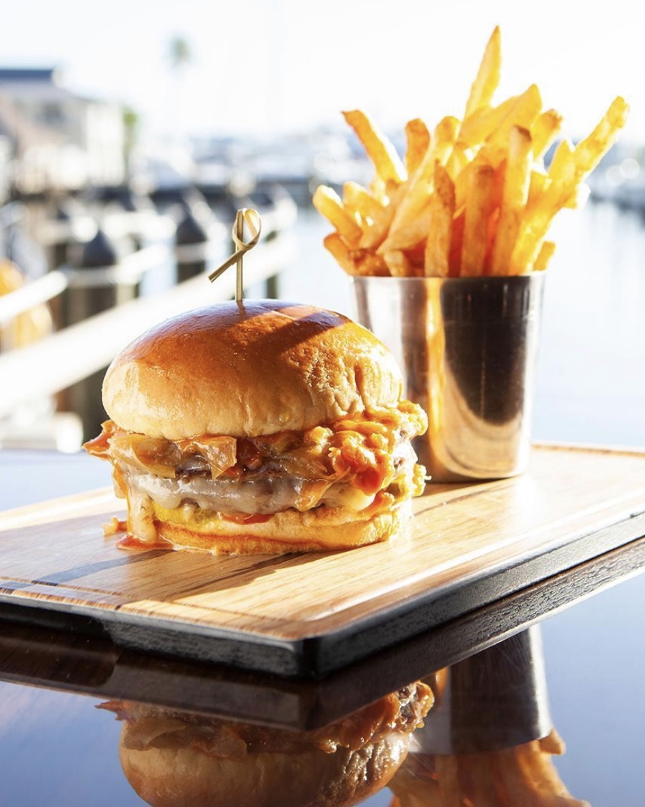 LemonTreeInn's tweet image. Need some Monday comfort #food? The Dock at Crayton Cove has you covered. 📸: @dockatcraytoncove  #VisitFlorida #paradisecoast