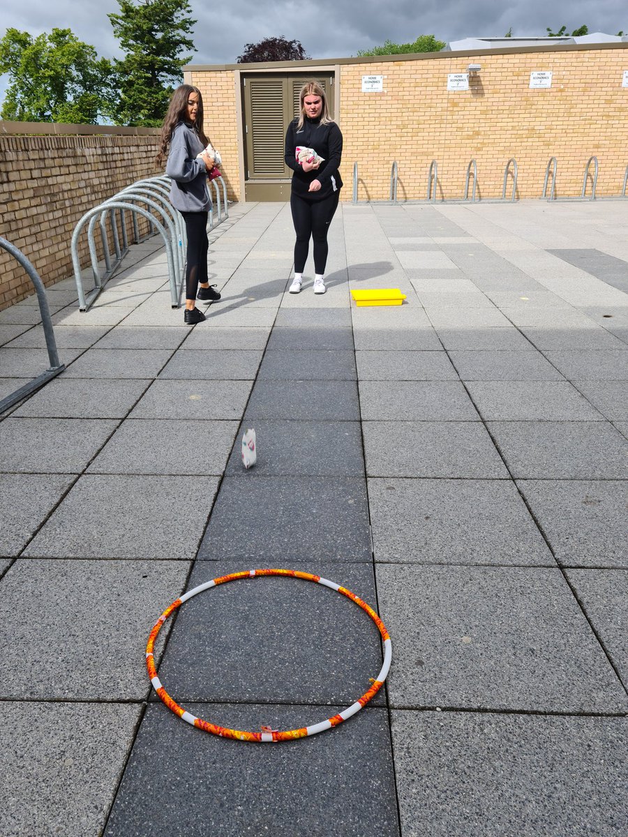 HarrisHomeEc's tweet image. Today Mrs Gunn&apos;s ELC class were learning all about Physical Development. Here they are trying out some gross motor skills activities outside, until the rain came on!🤾‍♀️💪 #learningthroughdoing #earlylearningandchildcare