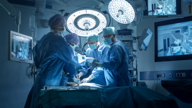 The #WesternEuropean medical devices market is expected to recover gradually by 2023 through the adoption of new-age technologies like #3Dprinting and #VirtualReality with haptic technology for training and precision #surgery. Learn more w/ @Frost_Sullivan bit.ly/2RVnCuM