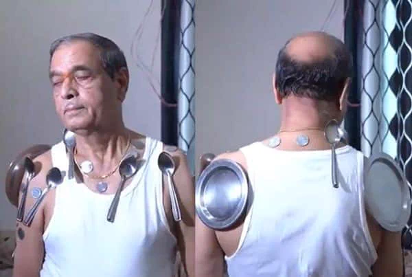 インドの男性、ワクチン接種後に身体が磁力を得たと主張するｗｗｗ