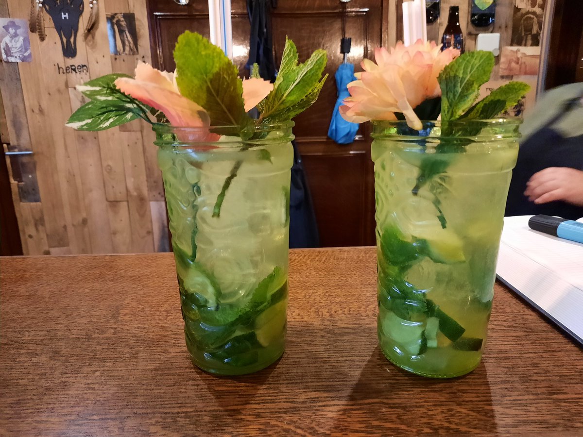 AlmereEl's tweet image. Geweldige week gehad , #happy #tapas #almerehaven