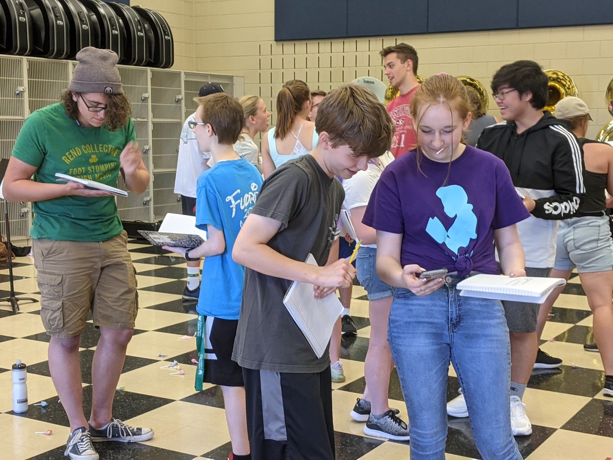 BayPortBand's tweet image. Busy day for @BayPortBand! 4 hours of our first ever Leadership Camp followed by 4 hours of @bp_colorguard  camp!!! So happy to welcome @starnbrit as our guard camp clinician! She's the best 💙🤍💙🤍 Stay tuned for more All👏 Week👏 Long👏 @BayPortHS #bandcamp