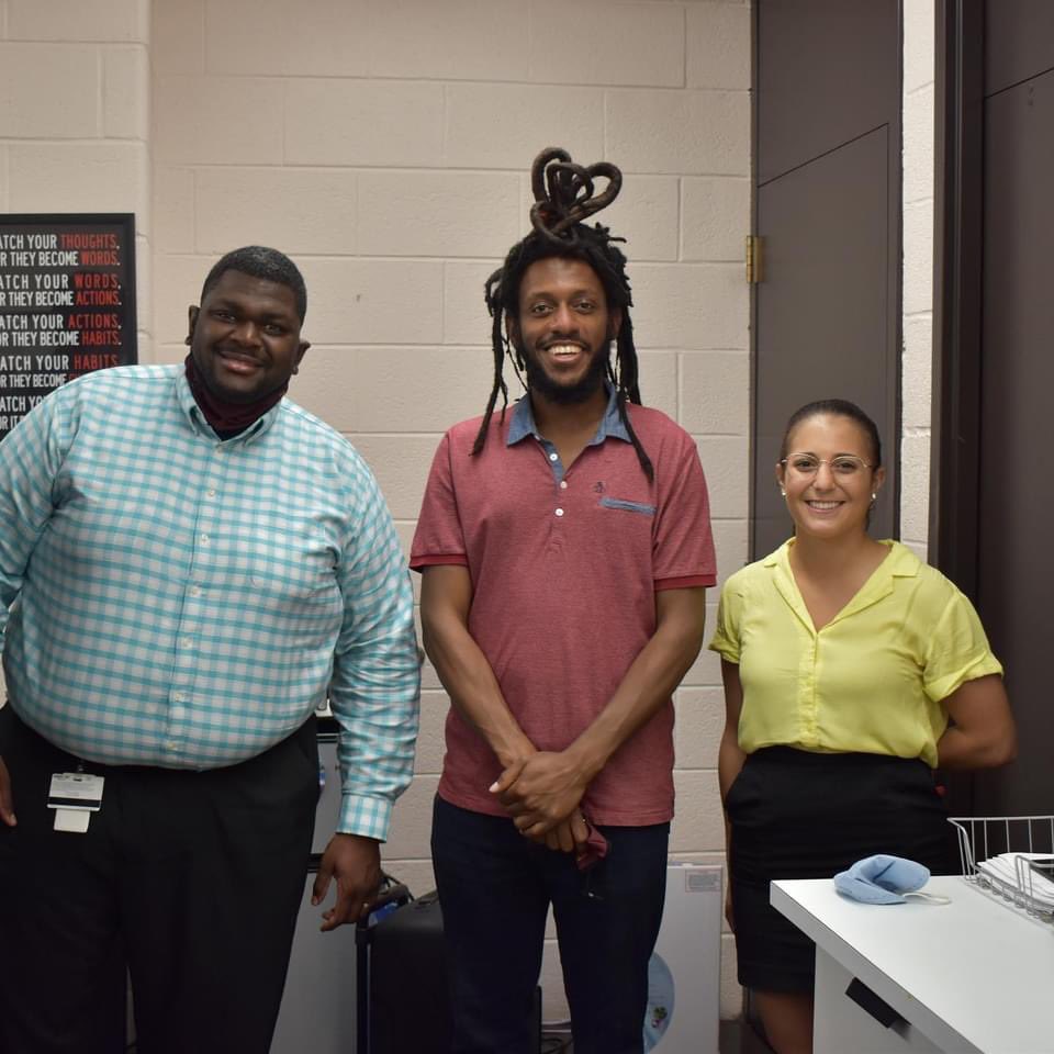 RT <a href="/SenMikeSimmons/">Senator Mike Simmons</a>: It was great visiting Uplift High School Uptown. I took a tour and met young, sharp minds and leaders. I always learn from young people! We’ll build an agenda together.  #InTheDistrict <a href="/uplift_high/">Uplift Early College STEAM High School</a>