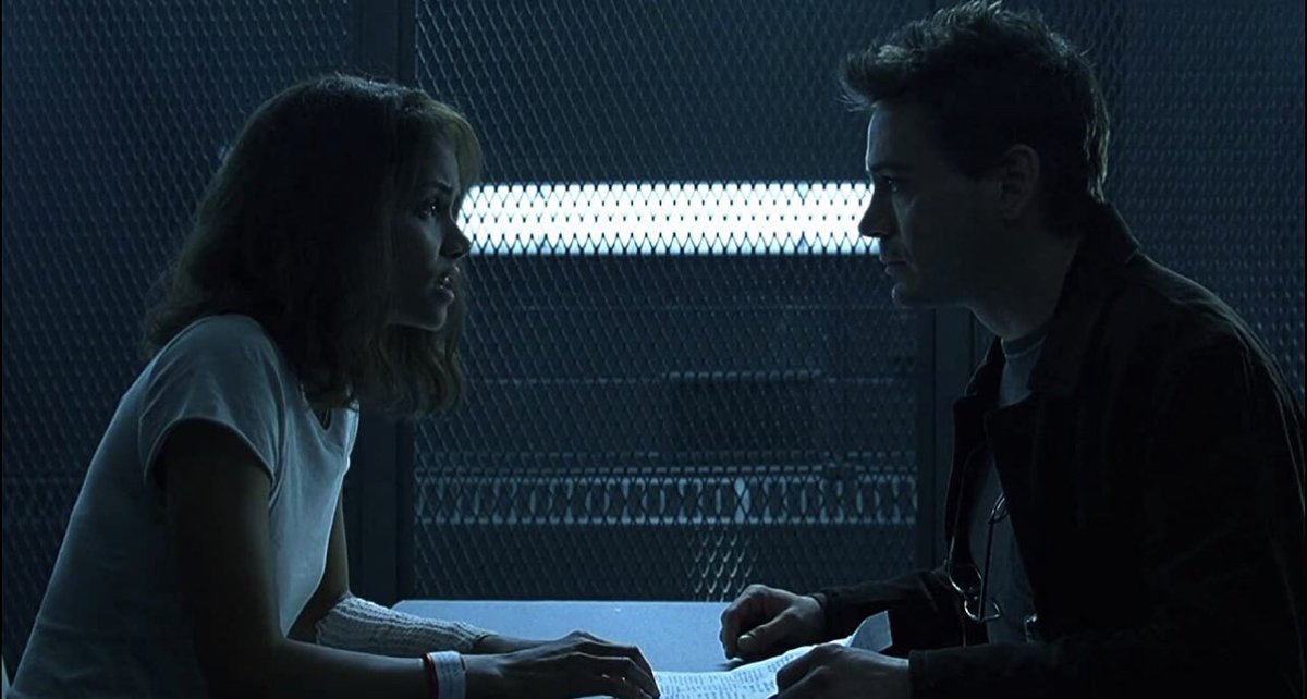 weirsparekh's tweet photo. gothika (2003) // dir. mathieu kassovitz https://t.co/qa91yEx6uo