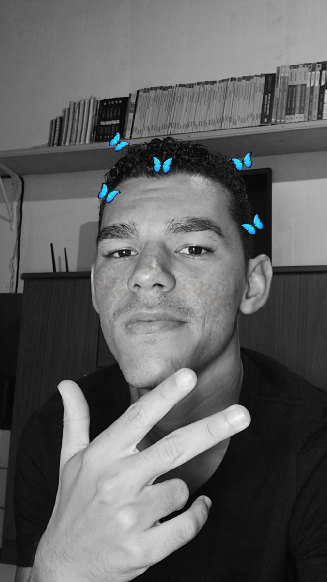 siilverback17's tweet image. O TCC // O autor