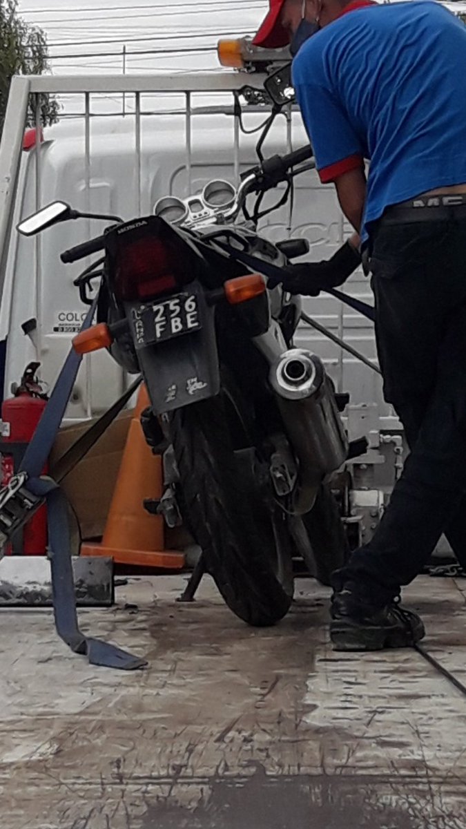 MOTO ROBADA ESTA ACOMPAÑO A LA CAUSA HACE 12 AÑOS, AGRADECEMOS DIFUSION! HONDA TWISTER CBX 250 PATENTE 256FBE