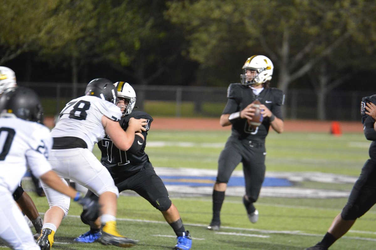 12 Bridges Football tweet media