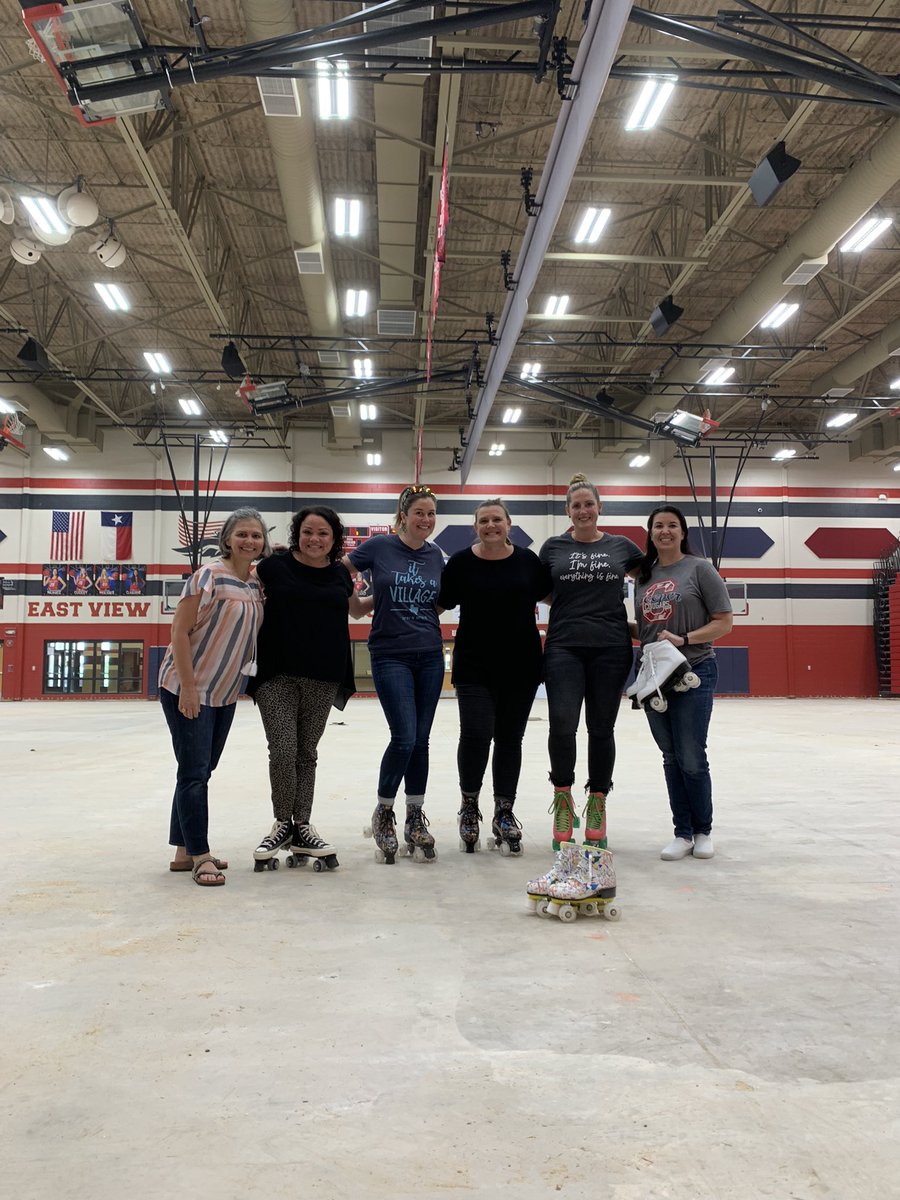 Sk8 party 1!!! Elem principals @PrincipalGuidry @TMarbibi @Becki_Ru @TishPtomey and Jeanna Sniffin workin’ on their fitness 🛼🙌🏽💪 thanks @LaToyaEaster1 #WeAreGISD