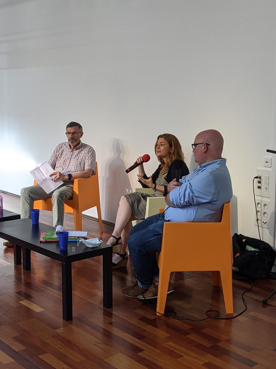 Rencontre avec la sinologue <a href="/chloe_froissart/">Chloe Froissart</a> à #cosmopolis Reprise en douceur de Questions Publiques pour parler de citoyenneté...en #Chine, de #creditsocial ... Vaste sujet