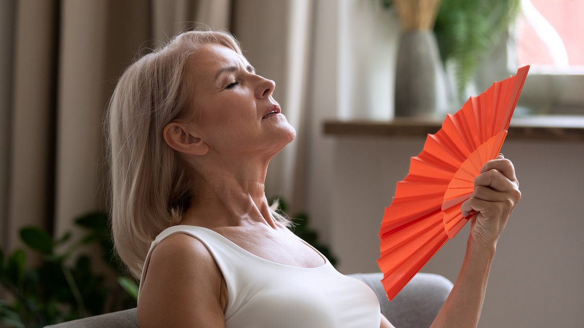 TheOnion's tweet photo. Single Day Without Air Conditioning All It Takes To Turn Entire Family Into Lamenting Heroines In Tennessee Williams Play https://t.co/LlSkT1Jrrw https://t.co/yK69YnhBiQ