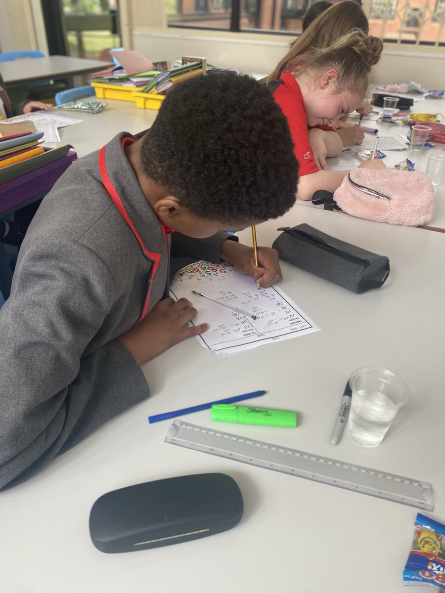 mrshevansasl's tweet photo. 🌟🌟 We had our first sessions of the Brilliant Club for @TeamMoreton7 and @TeamMoreton8 after school. Very proud of the students in 7A1, 8A1, 8B1 who attended for the @MoretonEnglish and @MoretonMaths sessions! Year 7 enjoyed the session in sun! Looking forward to next week! 🌟 https://t.co/qtnsThaz65