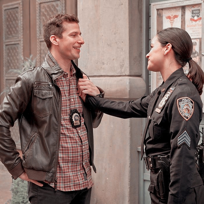 JacobSherlockP's tweet photo. Peraltiago here to bless your eyes❣
I'm gonna miss these guys😞
@thelonelyisland @melissafumero
#b99 #BrooklynNineNine #B99Tweets #EverydayPosts #JakePeralta #AmySantiago #Peraltiago #NBC https://t.co/WqISdA7Mgv