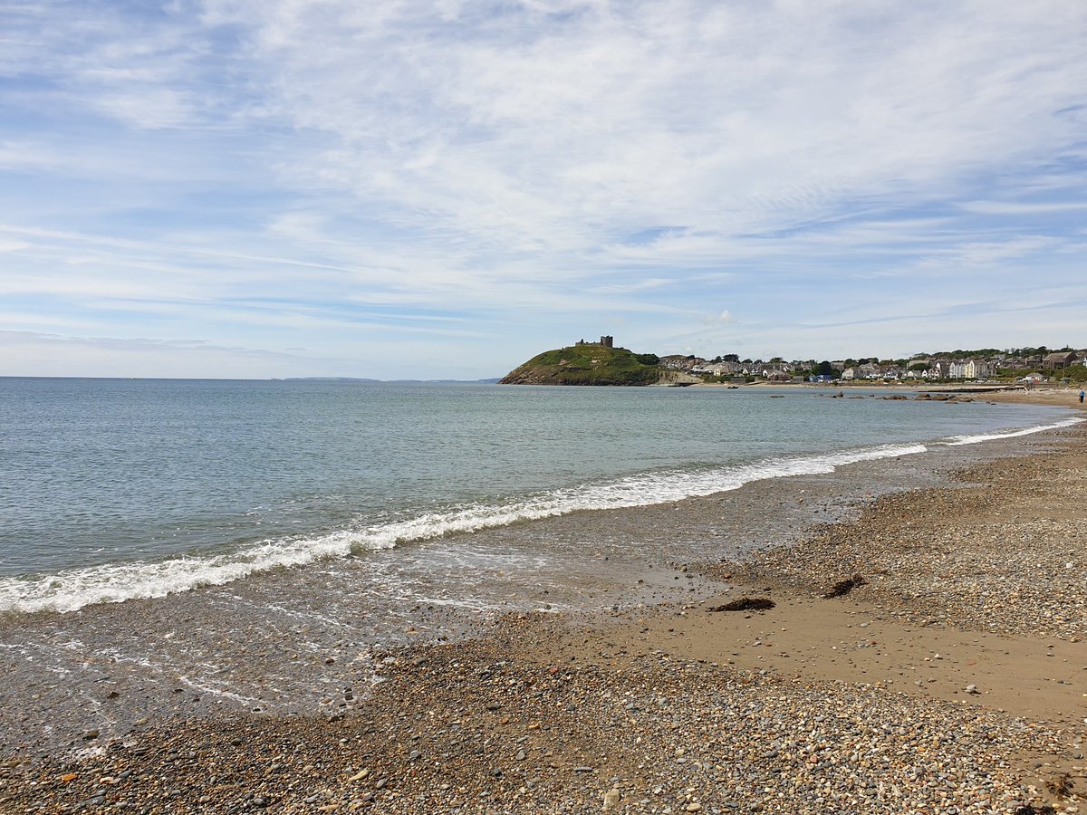NickFellUK's tweet photo. Criccieth 😎 https://t.co/srxZbNHNtf