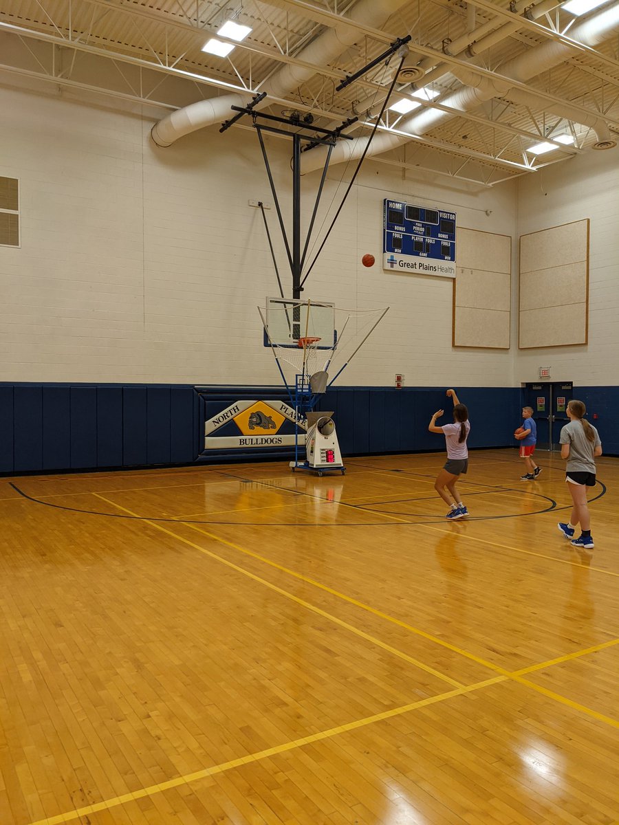 CoachHammond3's tweet photo. ππππππππππππππ
Got the new Shooting Gun up and running this morning! Big thanks to @NPHS_Activities and NPHS Booster Club for helping us get more shots up!!! #WEnotMe #Shoot2Score https://t.co/RUbb04RngC