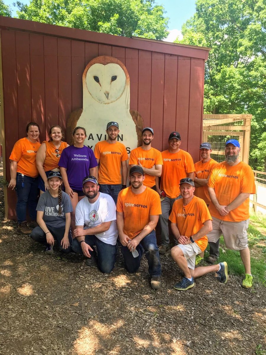 spire_energy's tweet photo. Thank you to the @WBSSTL for allowing our construction engineering team to spend their #DayForGood with you! #SpireServes https://t.co/goLvKkqqYk