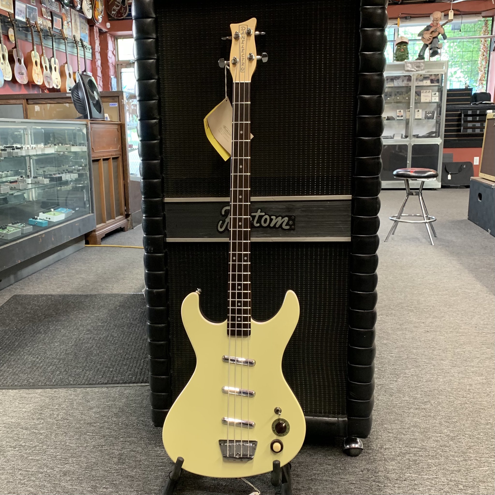 Danelectro hodad bass online