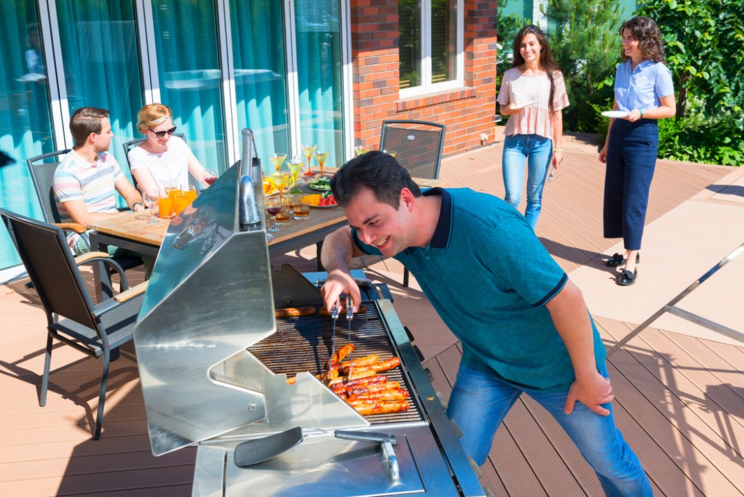 current_audio's tweet image. It's that time again! 
.
Preparing for that 4th of July 🇺🇲 party that you have planned?
.
We're sure the food will be GREAT😋, but do you have the proper sound to really make it a celebration?
.
Let Current Audio help take your 4th of July BBQ to the next level🤘
#currentaudio