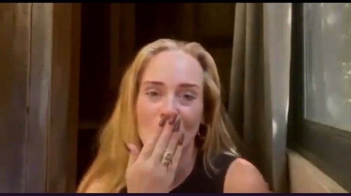 rumorahasadele's tweet image. my heart now ❤️‍🩹❤️‍🩹❤️‍🩹