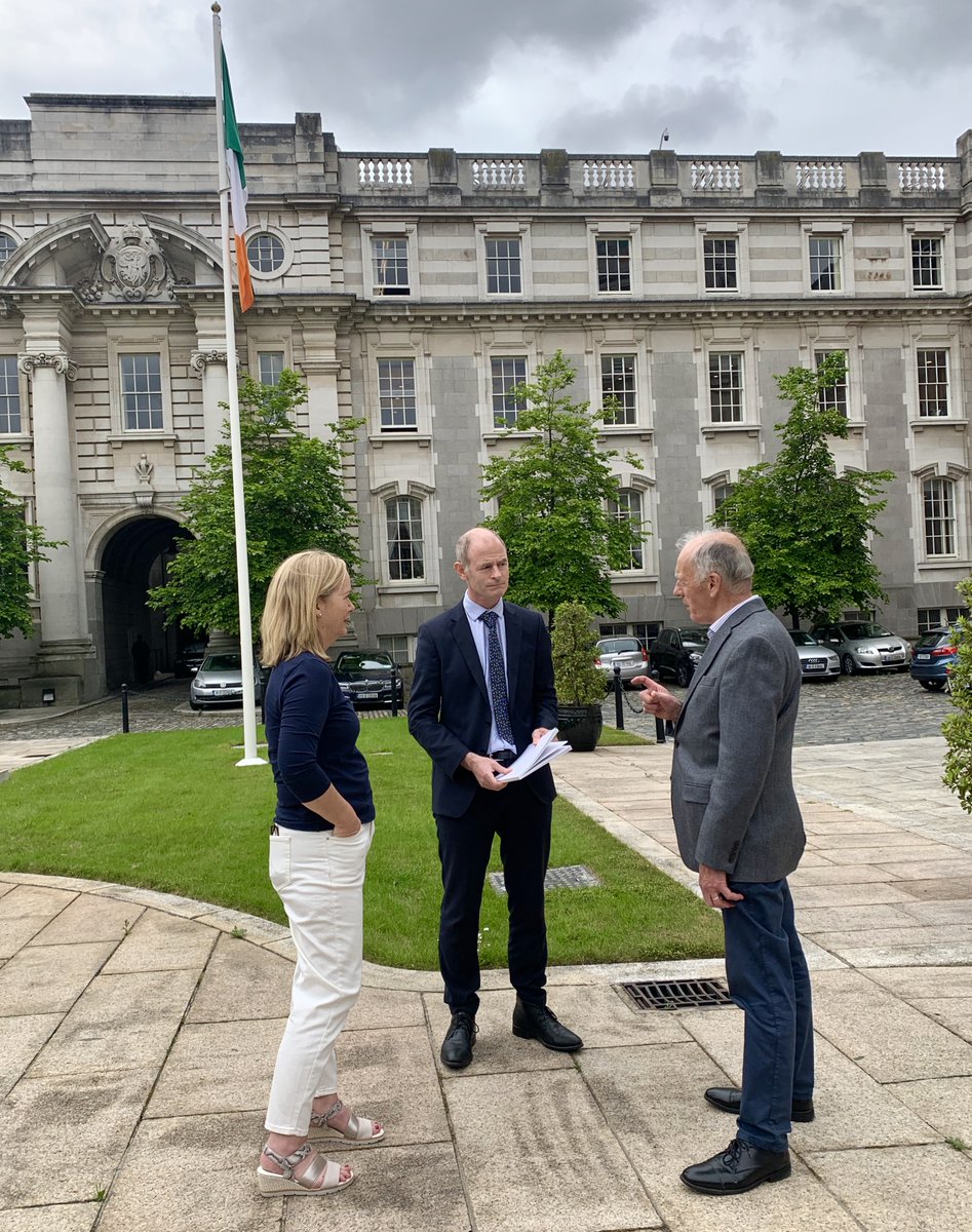 HOW A TOWN PLANS TO REDUCE CARBON EMISSIONS BY 4,200 TONNES EVERY YEAR ! Today, Dalkey Tidy Towns team delivered their ENERGY MASTER PLAN to Minister Ossian Smyth at Dail Eireann