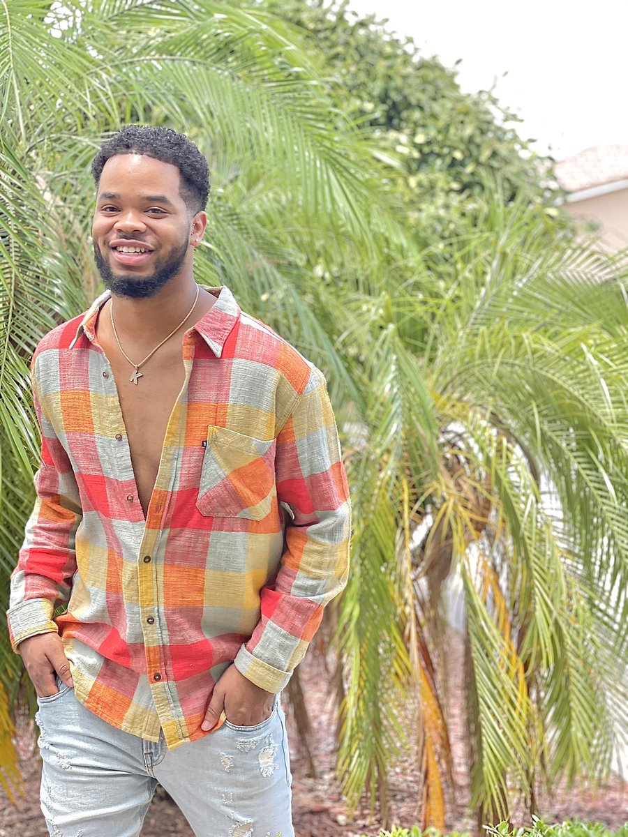 Imsocrown_'s tweet image. Happy 23 Birthday to me!🎈 so blessed to see my Jordan year🎁🎂 #GeminiSZN♊️